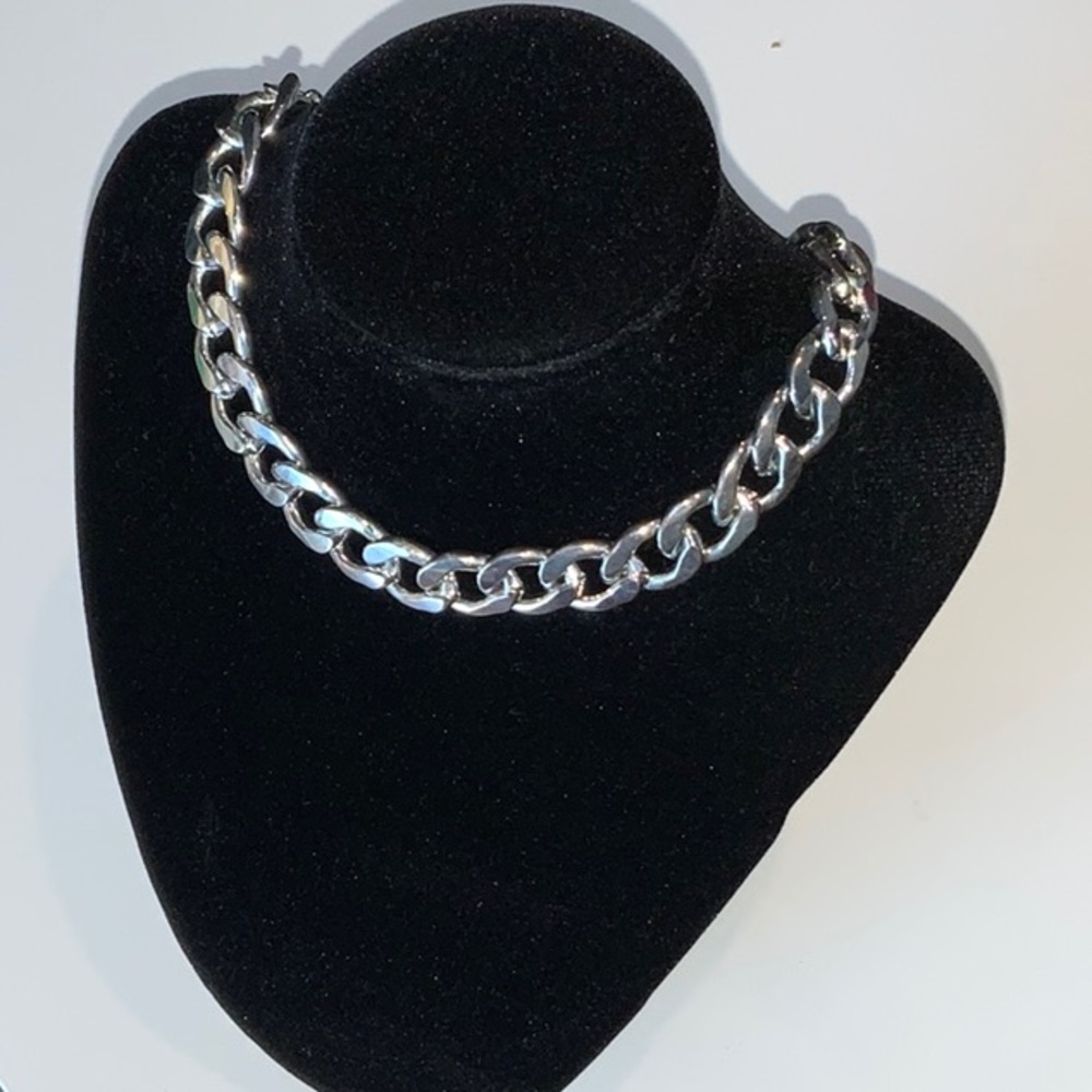 Gourmette chain necklace